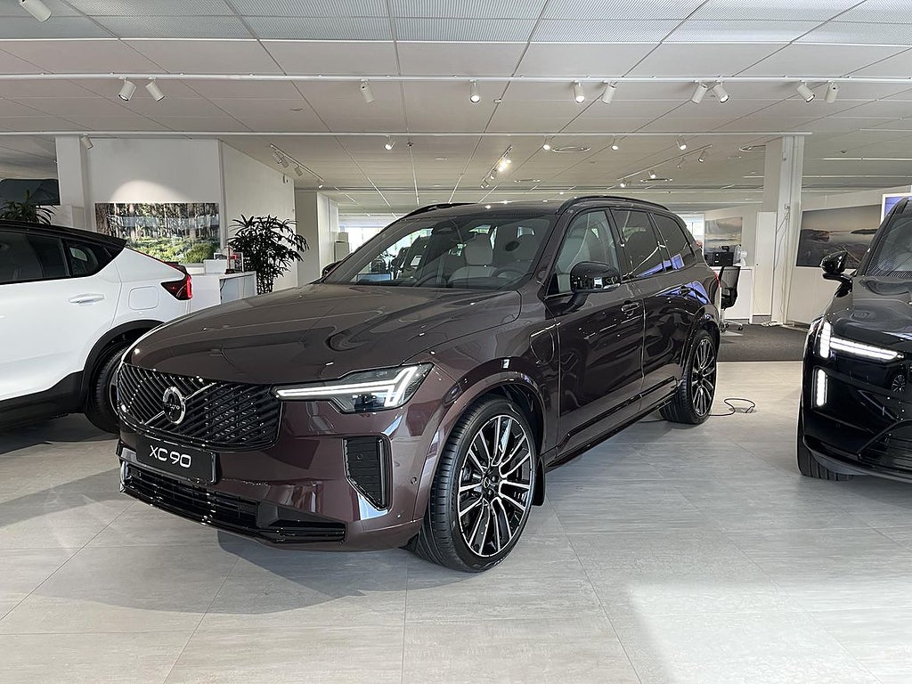 Volvo XC90 T8 Ultra Dark