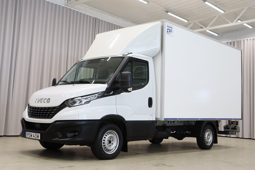 Iveco Daily 156HK Automat Volymskåp BG-Lyft 6600Mil Momsbil