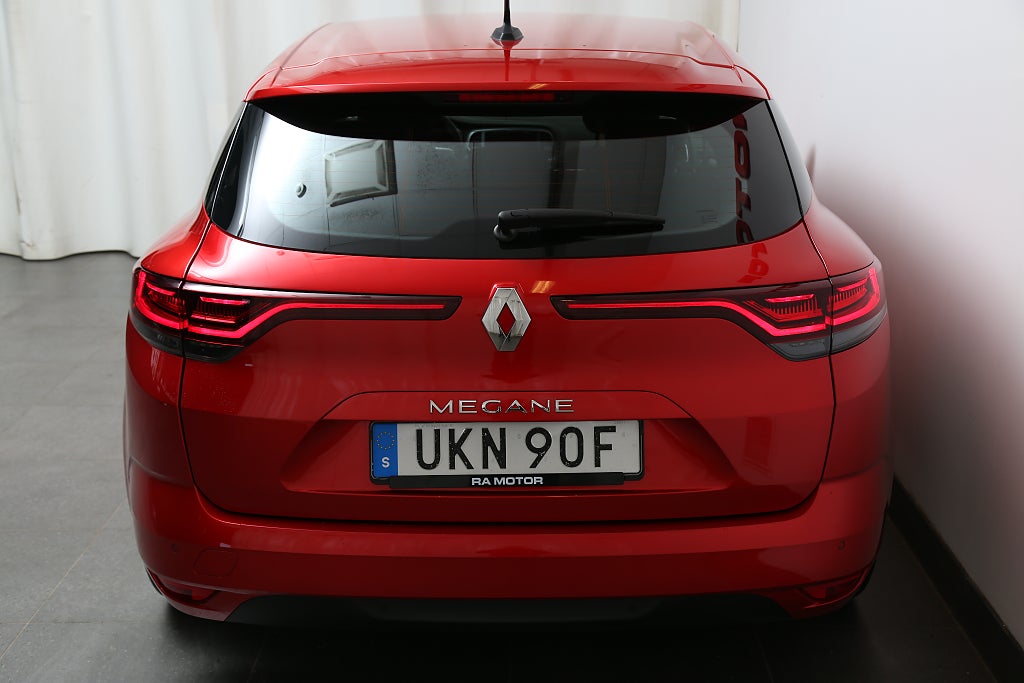 Renault Mégane Sport Tourer 1,3 TCe 140hk Keyless P-Sensorer Leasbar 2023