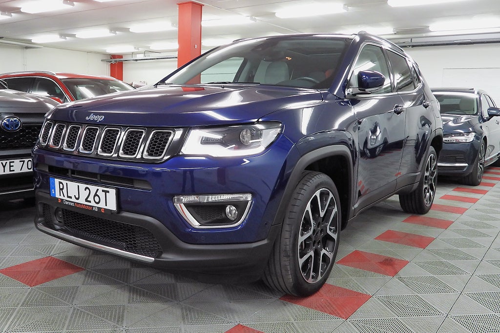 Jeep Compass 4xe PHEV AWD Plug-in Hybrid Panorama SoV Hjul 
