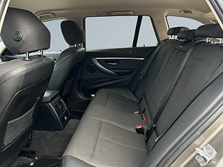 BMW 320D xDrive Touring Drag/Rattvärme/Psens/SoV-Däck/MoK-Värm – bild 13