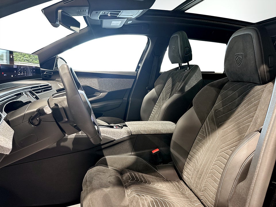 Bild på Peugeot 5008 GT Ultimate 1.2 PT 145hk Aut PANORAMATAK DRAG