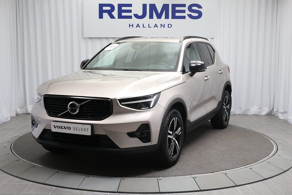 Volvo XC40 B4 FWD Bensin Plus Dark Drag Motorstol Förarstöd