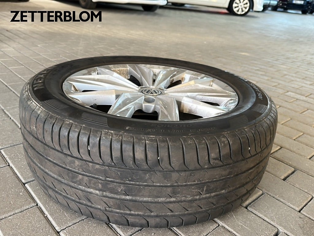 SUV Volkswagen Tiguan 19 av 20