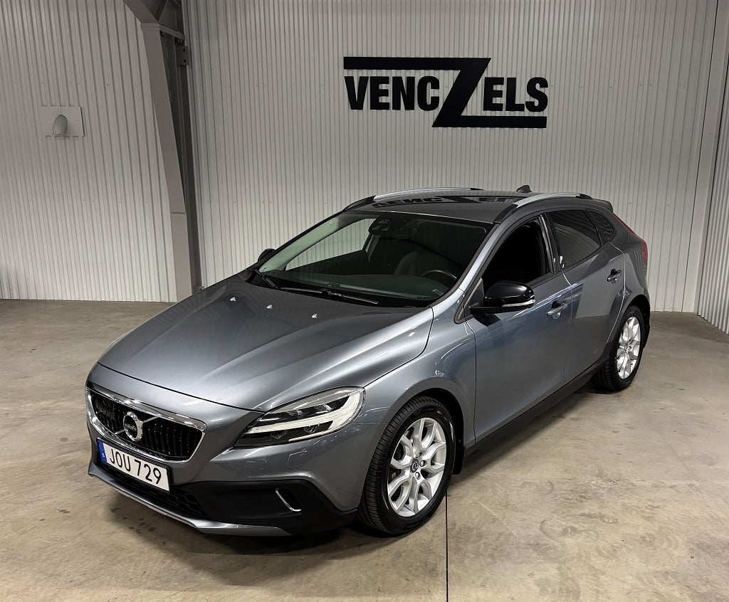 Volvo V40 Cross Country D3 Business Advanced GPS Kamera VOC BLIS Drag