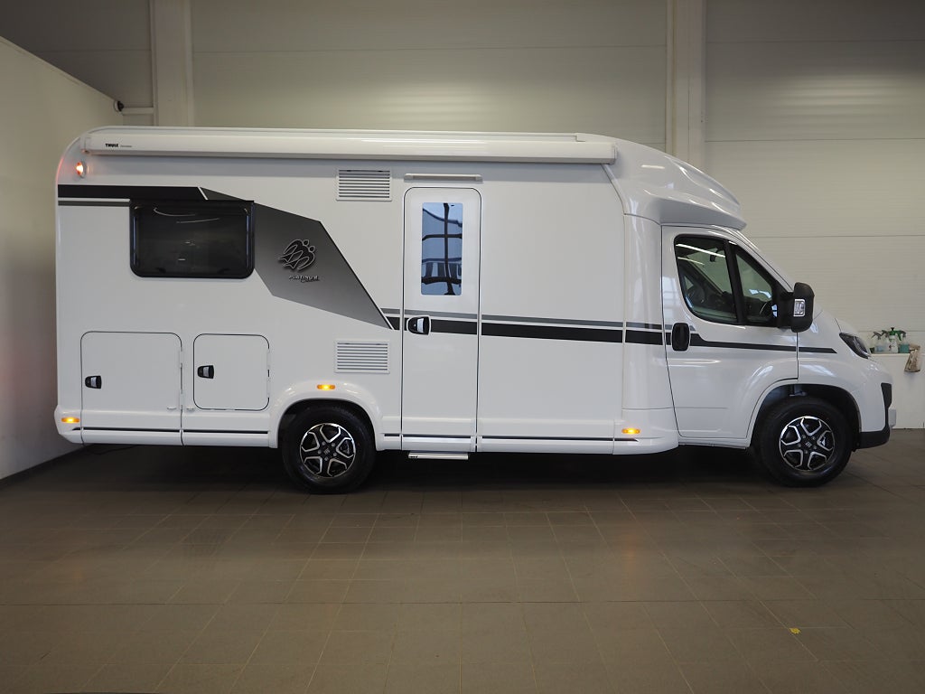 Knaus L!ve Wave 650 MF Platinum Selection ALDE I Taksäng