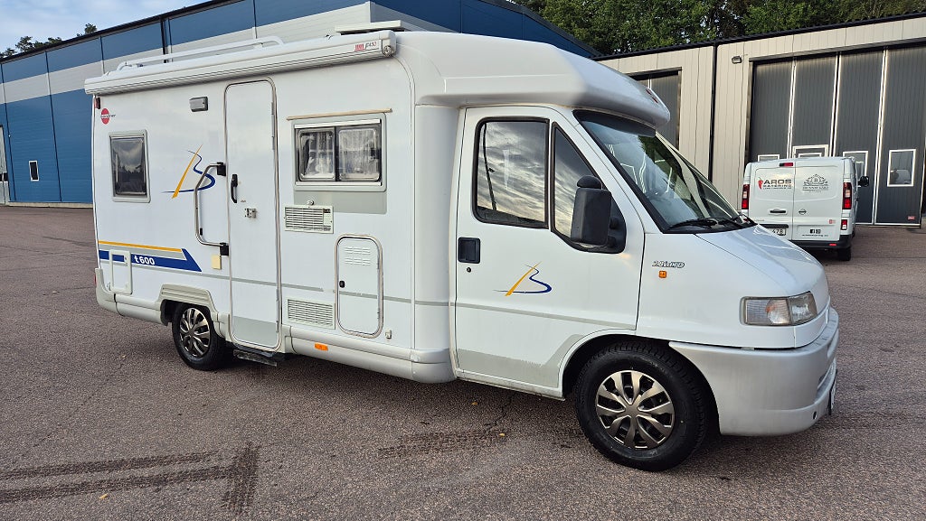 Fiat Burstner t 600 2.8 idtd solcell markis GDS 