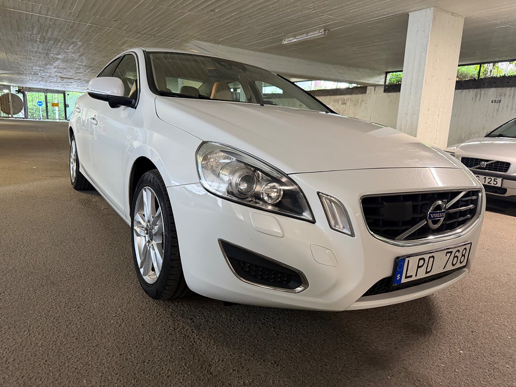 Volvo S60 T3 Momentum Business Edition Euro 5