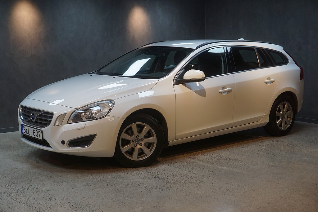 Volvo V60 D2 Momentum Automat