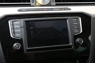 Kombi Volkswagen Passat 19 av 24