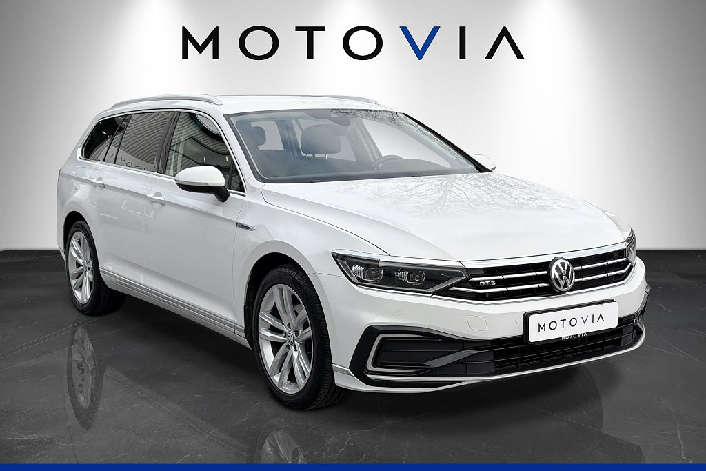 Volkswagen Passat SC GTE 1.4 TSI Executive Cockpit Värmare Drag CarPlay