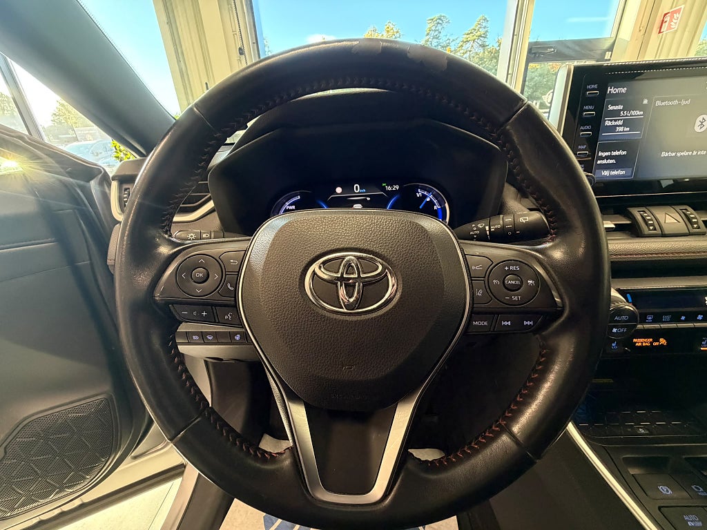 Toyota RAV4 2021 - miniatyr 19