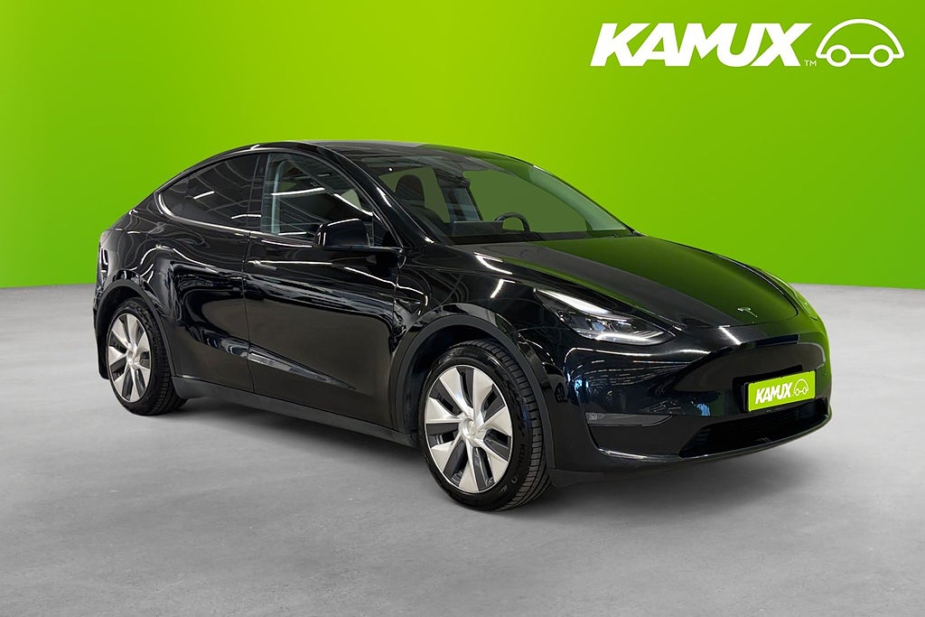 Tesla Model Y Long Range AWD 514hk Värmare Dragkrok Kamera Navi