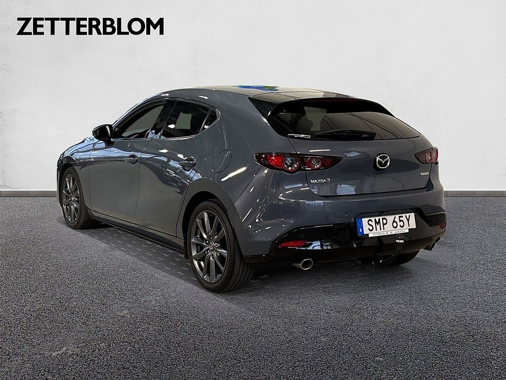 Halvkombi Mazda 3 3 av 14