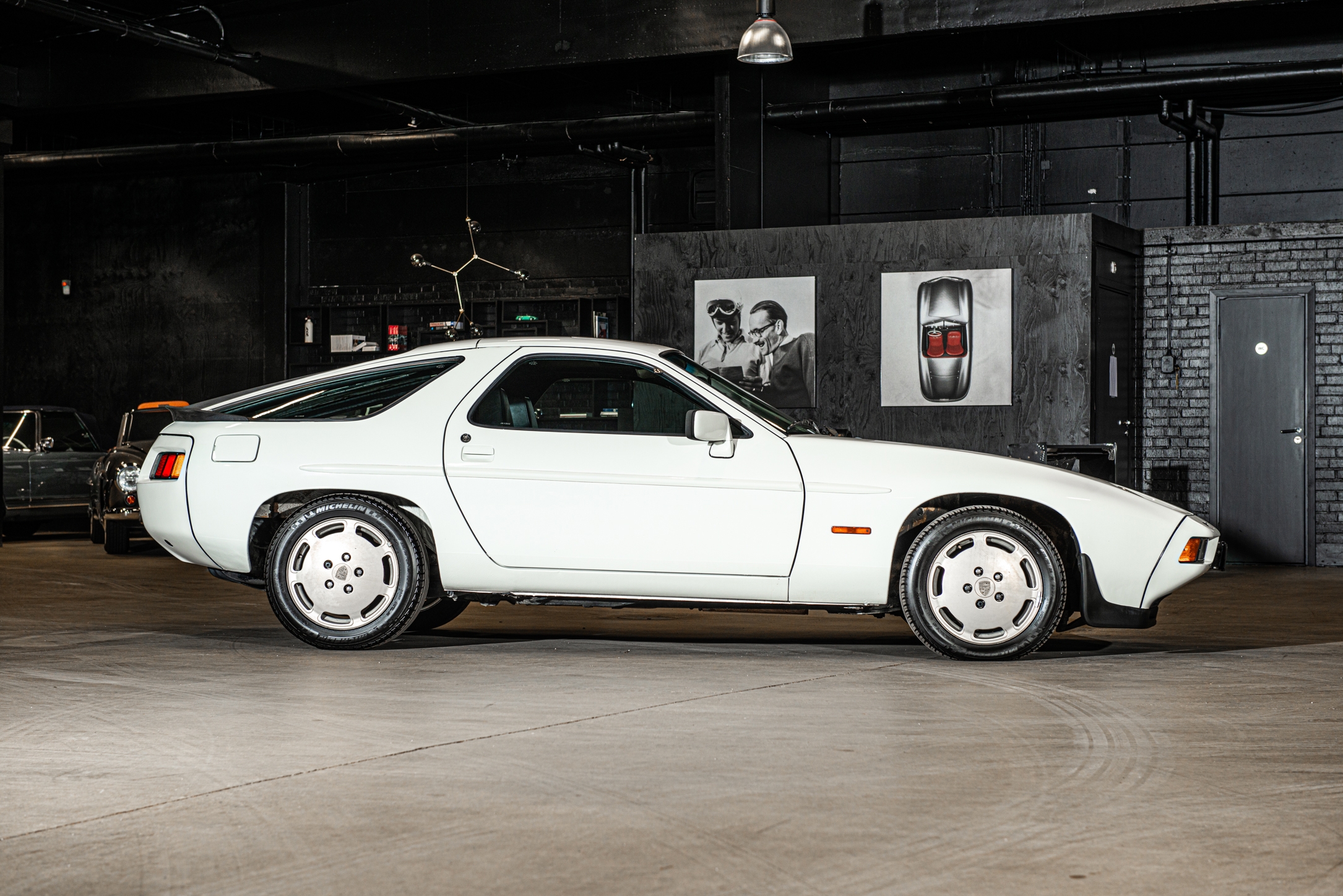 Porsche 928 S 1984, kuva 6/50
