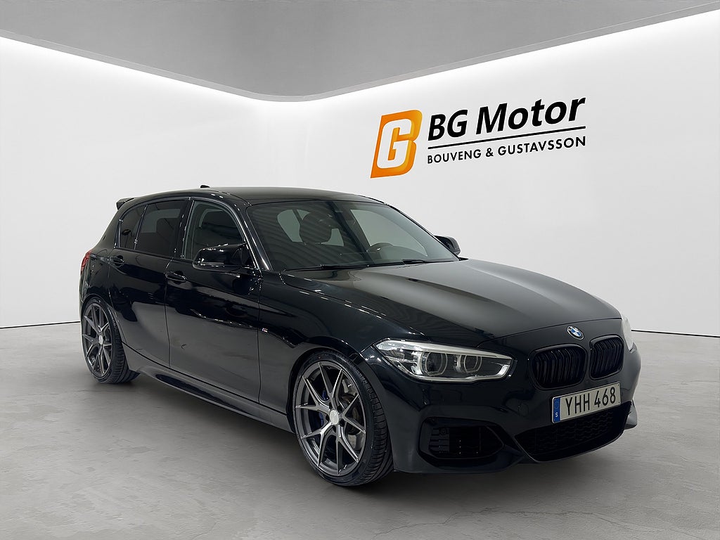 BMW M140i xDrive 5-dörrars 340hk M sport H&K/PDC/Navi/Sportavgas