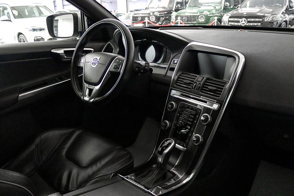 Volvo XC60 D4 AWD R-Design BLIS VOC 1-Brukare Värmare Drag