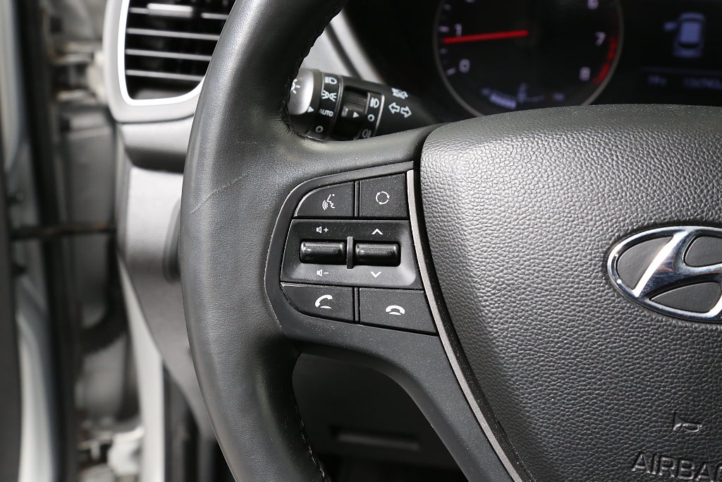 Hyundai i20 1,2 84hk Trend 5D Keyless CarPlay B-Kamera Motorv 2020