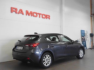 Halvkombi Mazda 3 6 av 20