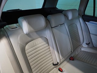 Kombi Volkswagen Passat 14 av 23