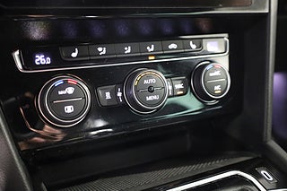 Kombi Volkswagen Passat 17 av 23