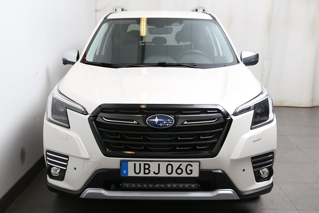 Subaru Forester 2,0i e-Boxer XFuel Active AWD Aut Extraljus Motor-v 2024