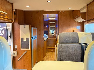 Husbil-halvintegrerad Rimor Europeo 63  10 av 23
