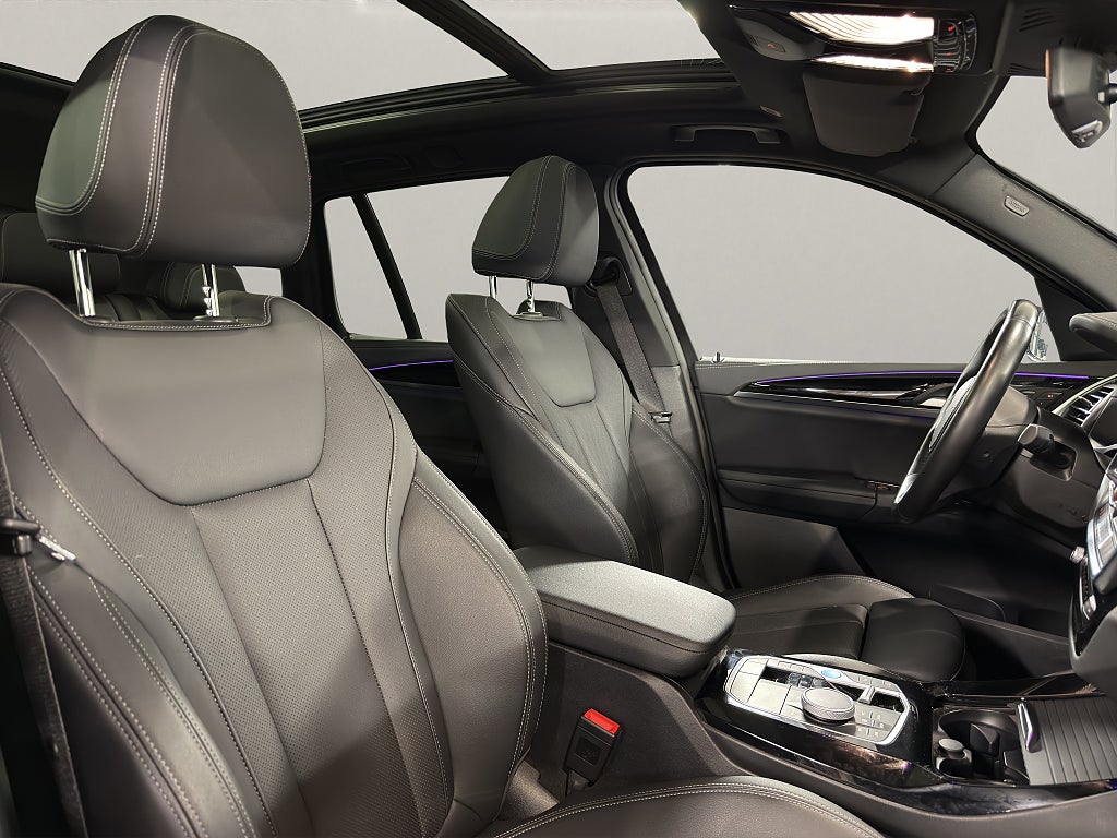 BMW iX3 M Sport Glastak Cockpit Läder Drag - bild 6