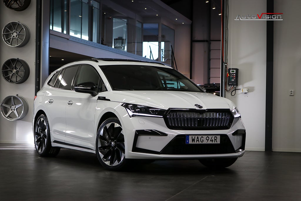 Skoda Enyaq iV 80x 265hk SPORTLINE PANORAMA CANTON 360 RESERVERAD