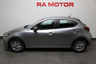 Halvkombi Mazda 2 3 av 23