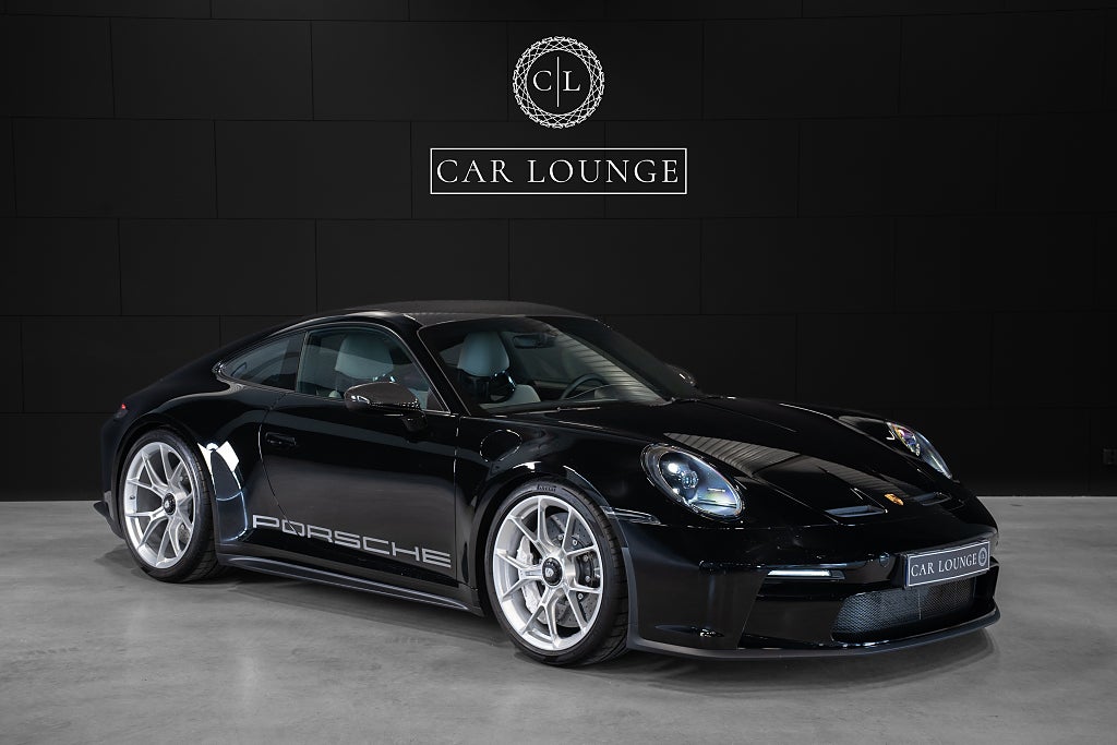 Porsche 911 GT3 Touring \ 585 mil \ Akrapovic \ PCCB \ Manufaktur \