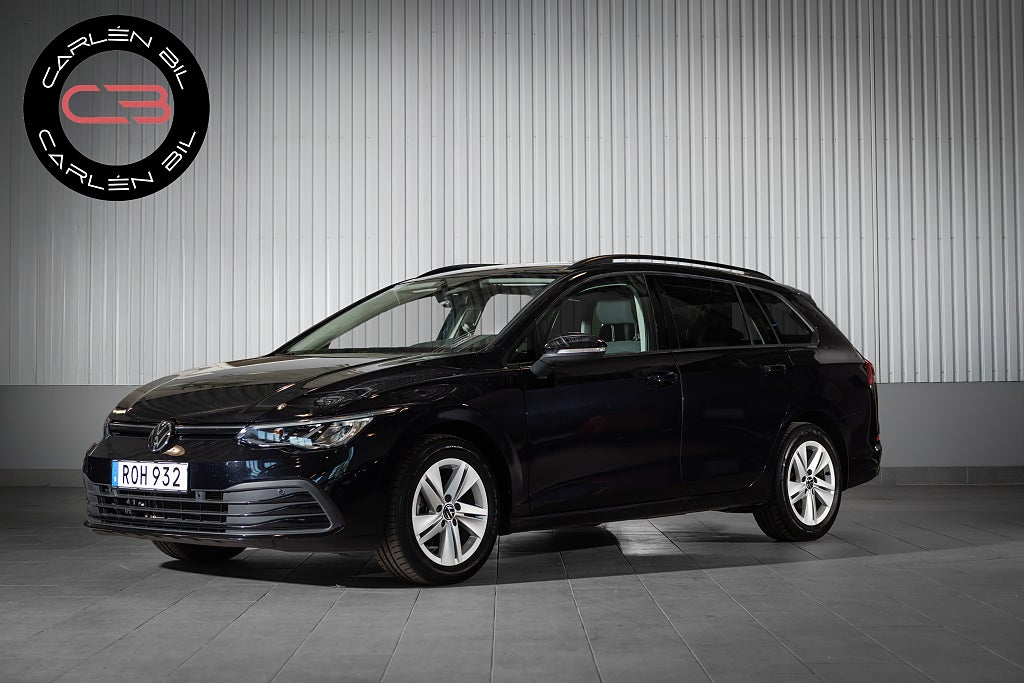Volkswagen Golf Sportscombi 1.5 eTSI 131hk Värmare Drag Adaptiv-fart