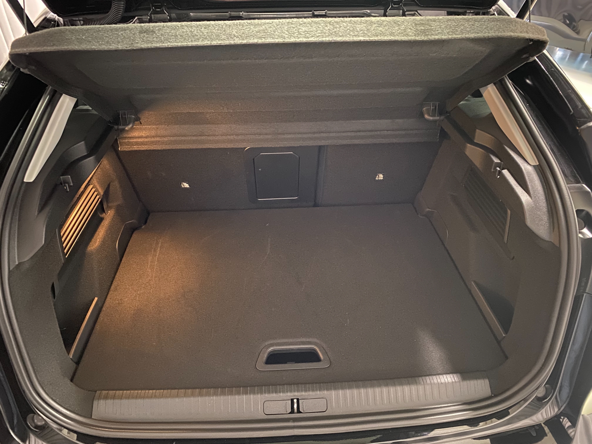 Citroen C4 Shine 130hk Automat 2023, kuva 6/10