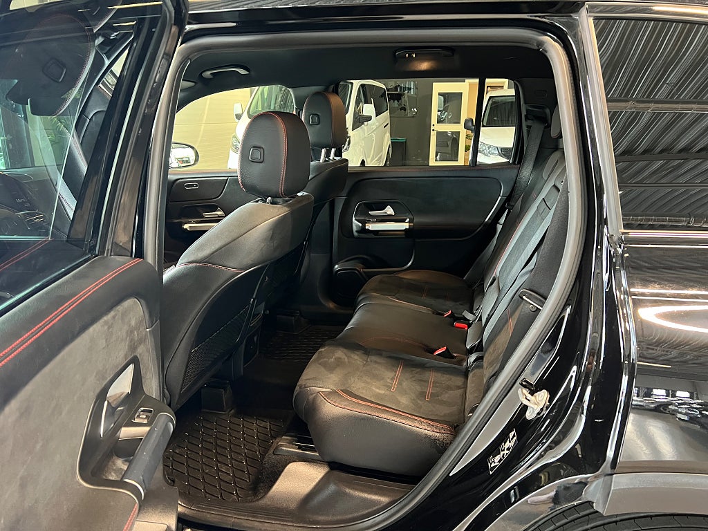 Mercedes-Benz GLB 2023 - miniatyr 15