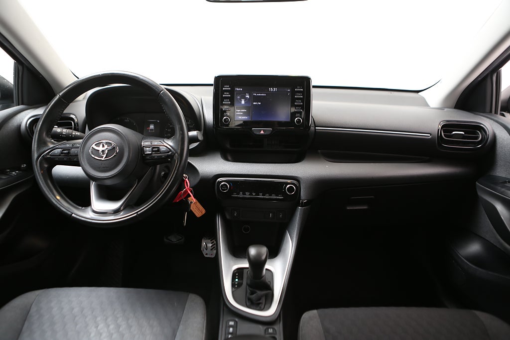 Toyota Yaris 1,5 VVT-i Hybrid CVT Active 5D Dragkrok 2020