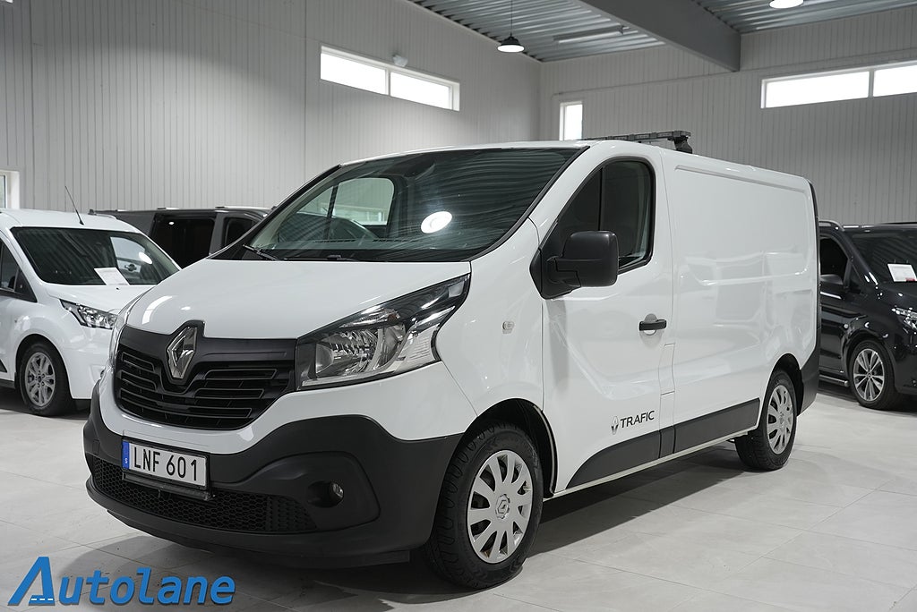 Renault trafic Skåpbil 2.9t 1.6 dCi Värmare,Dragkrok,Inredning,3-Sits