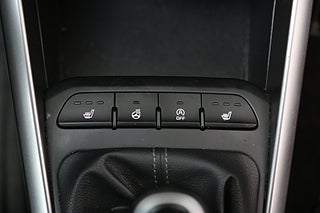 Halvkombi Kia Rio 20 av 23