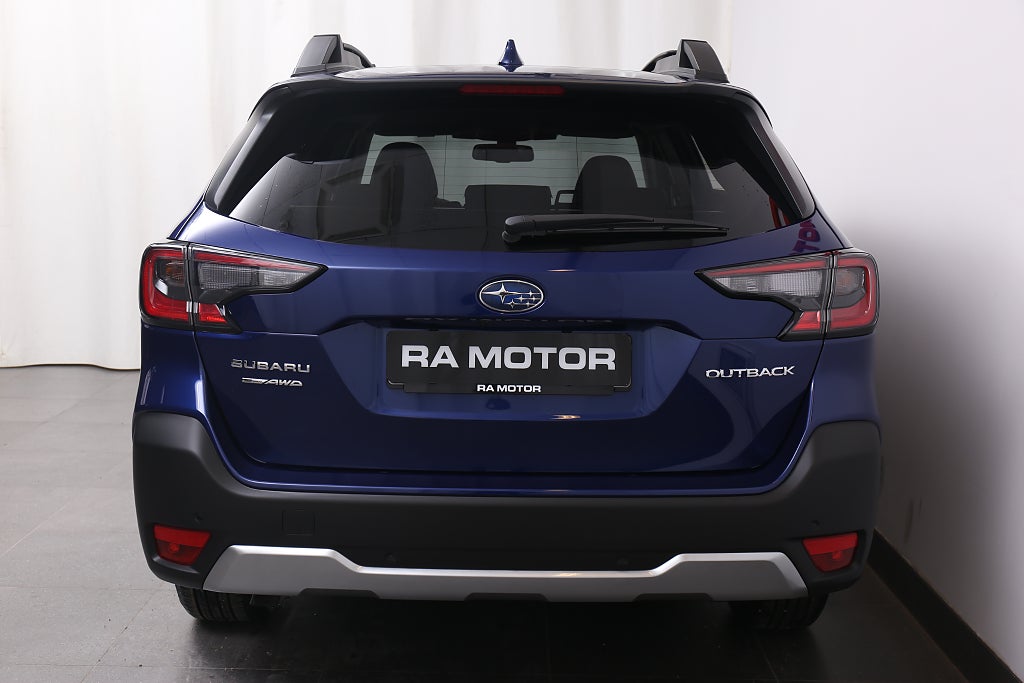 Subaru Outback Limited| 3 fria Service.