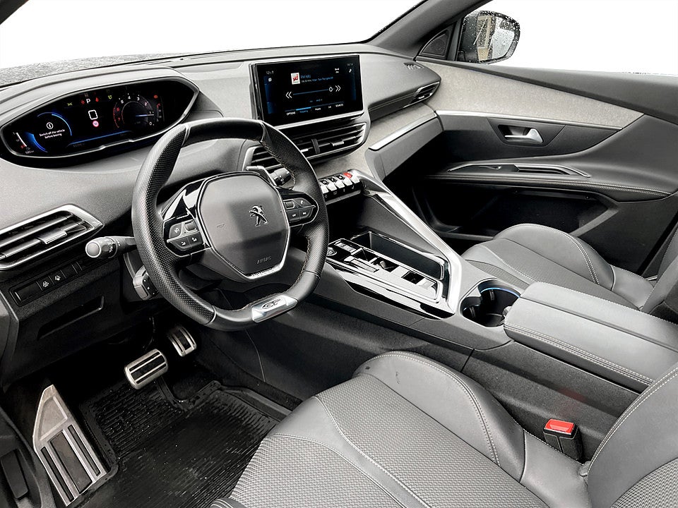 Bild på Peugeot 5008 GT 1.2 PT 130hk Aut 7-SITS B-KAMERA CARPLAY
