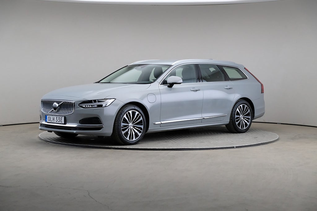 Volvo V90 Recharge T6 AWD 350hk Core Edition Drag