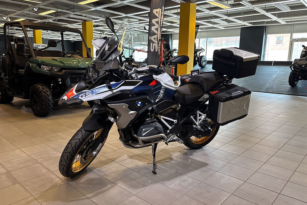 BMW Motorrad R 1250 GS Trophy/Packväskor/Akrapovic/366 mil