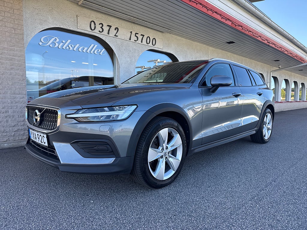 Volvo V60 Cross Country D4 AWD Geartronic SE II Euro 6 Diesel