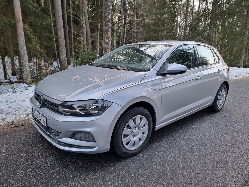Volkswagen Polo 1.0 TSI Base / P-SENSORER / S+V DÄCK