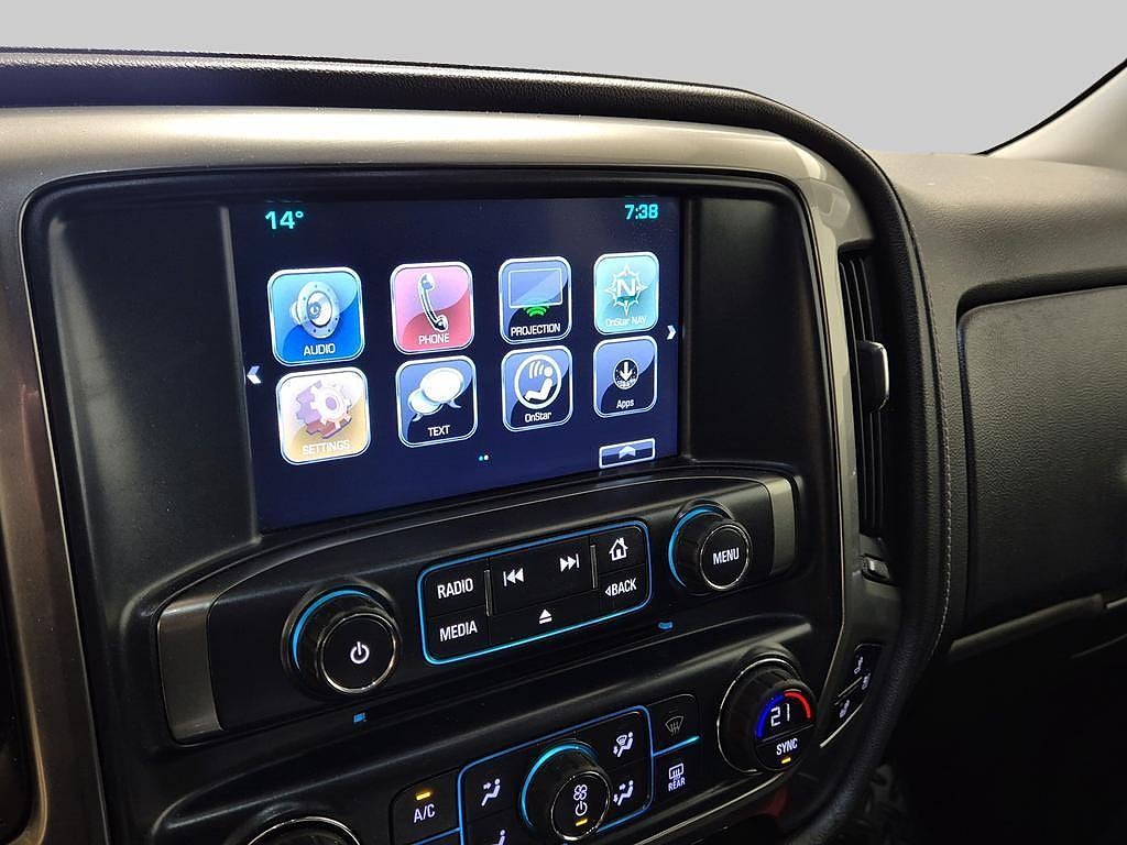 Chevrolet Silverado 2500 HD Crew Cab 6.6L V8 Duramax 451 hk Parkv