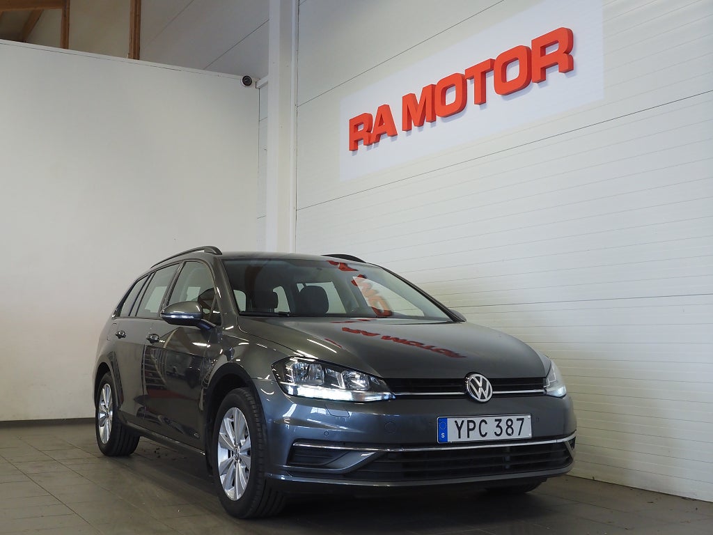 Volkswagen Golf Sportscombi 1.0 TSI DSG Dragkrok Backkamera M-Värmare
