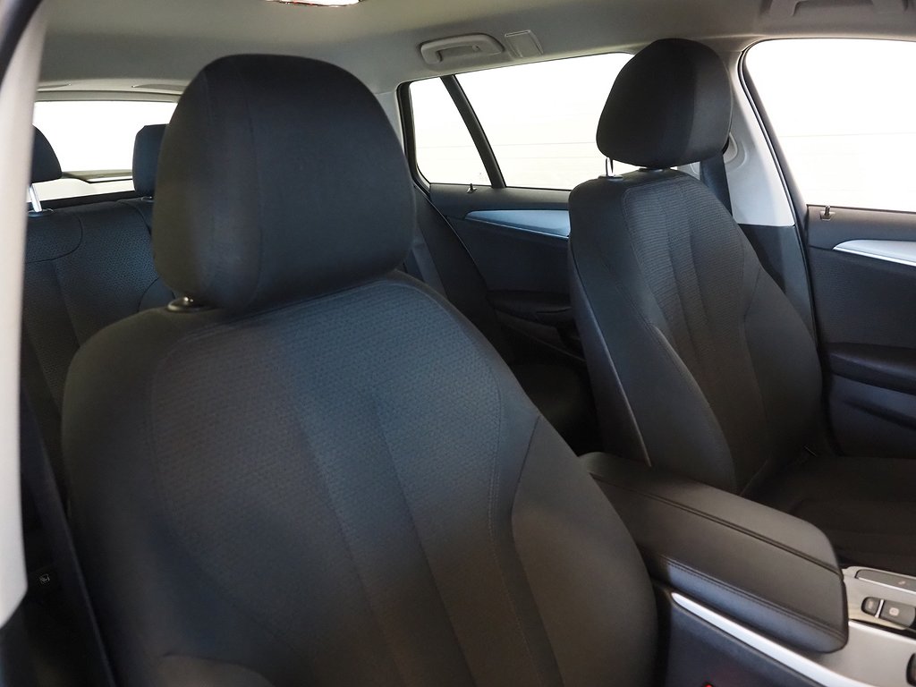 BMW 520 d Touring 190hk Steptronic Backkamera Navi 2018