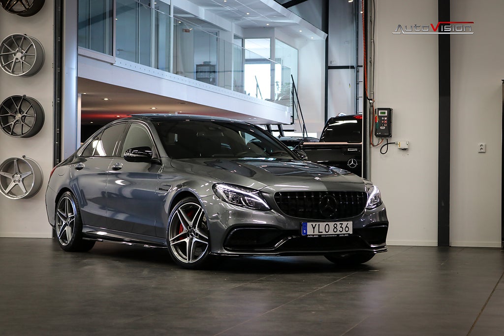 Mercedes-Benz C63 S AMG Speedshift MCT PANO 360 BURMESTER NAVI 600HK 19"