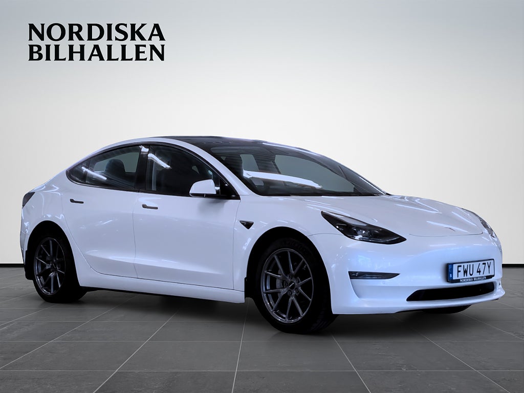 Tesla Model 3 Long Range AWD Long Range Pano Kamera GPS Helskinn