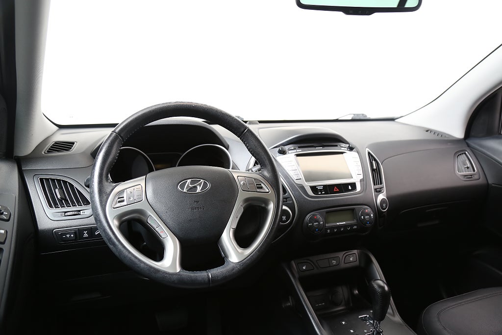 Hyundai ix35 2,0 163hk 4WD Aut Kamera I Panorama I Navi I 5246 mil 2012