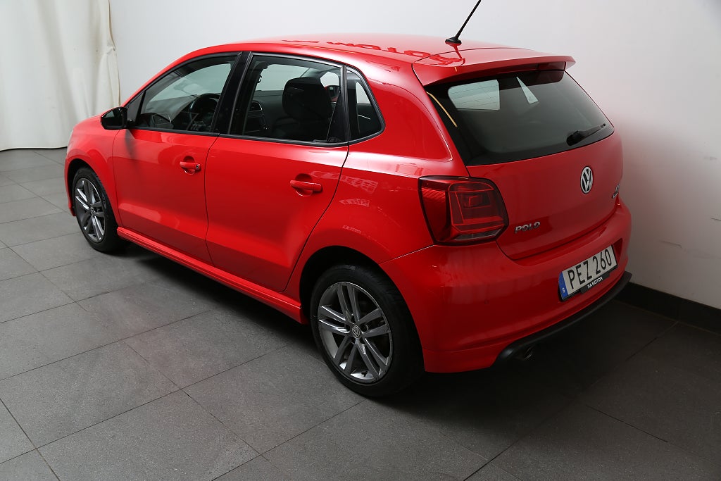 Volkswagen Polo 1,2 TSI 90hk R-Line 5D Motorvärmare 2017